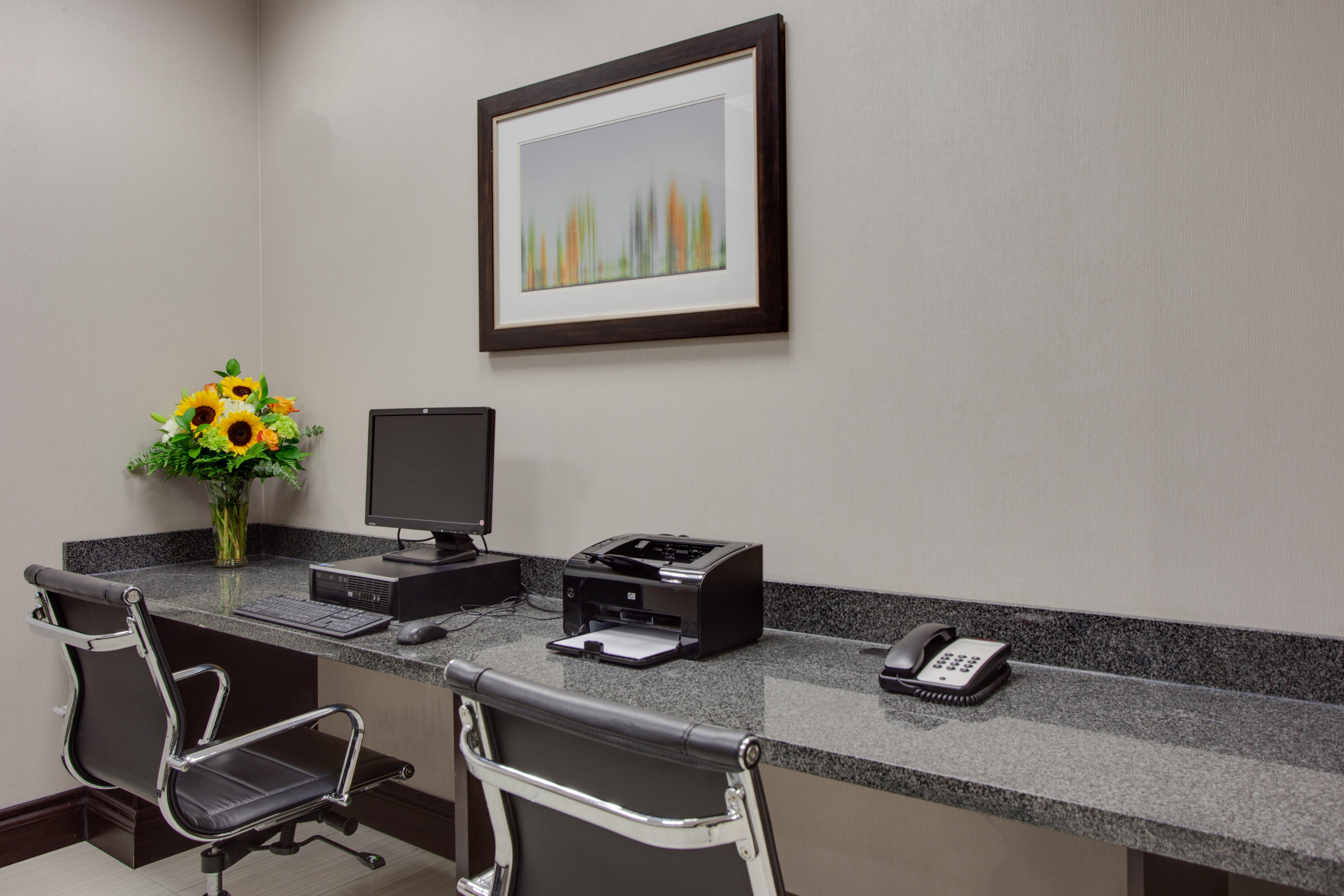 Holiday Inn Express & Suites Ottawa East-Orleans By Ihg Esterno foto