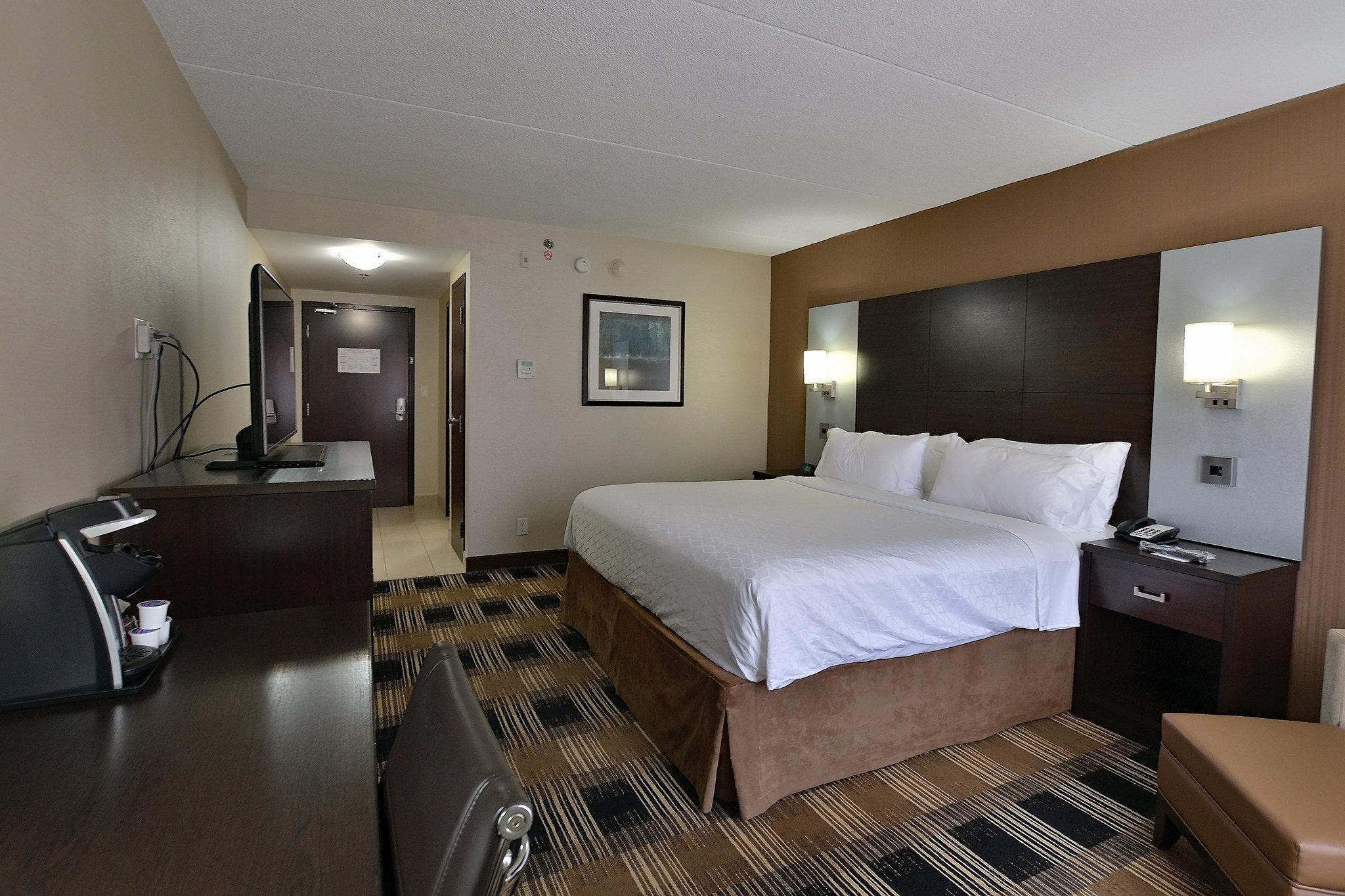 Holiday Inn Express & Suites Ottawa East-Orleans By Ihg Esterno foto
