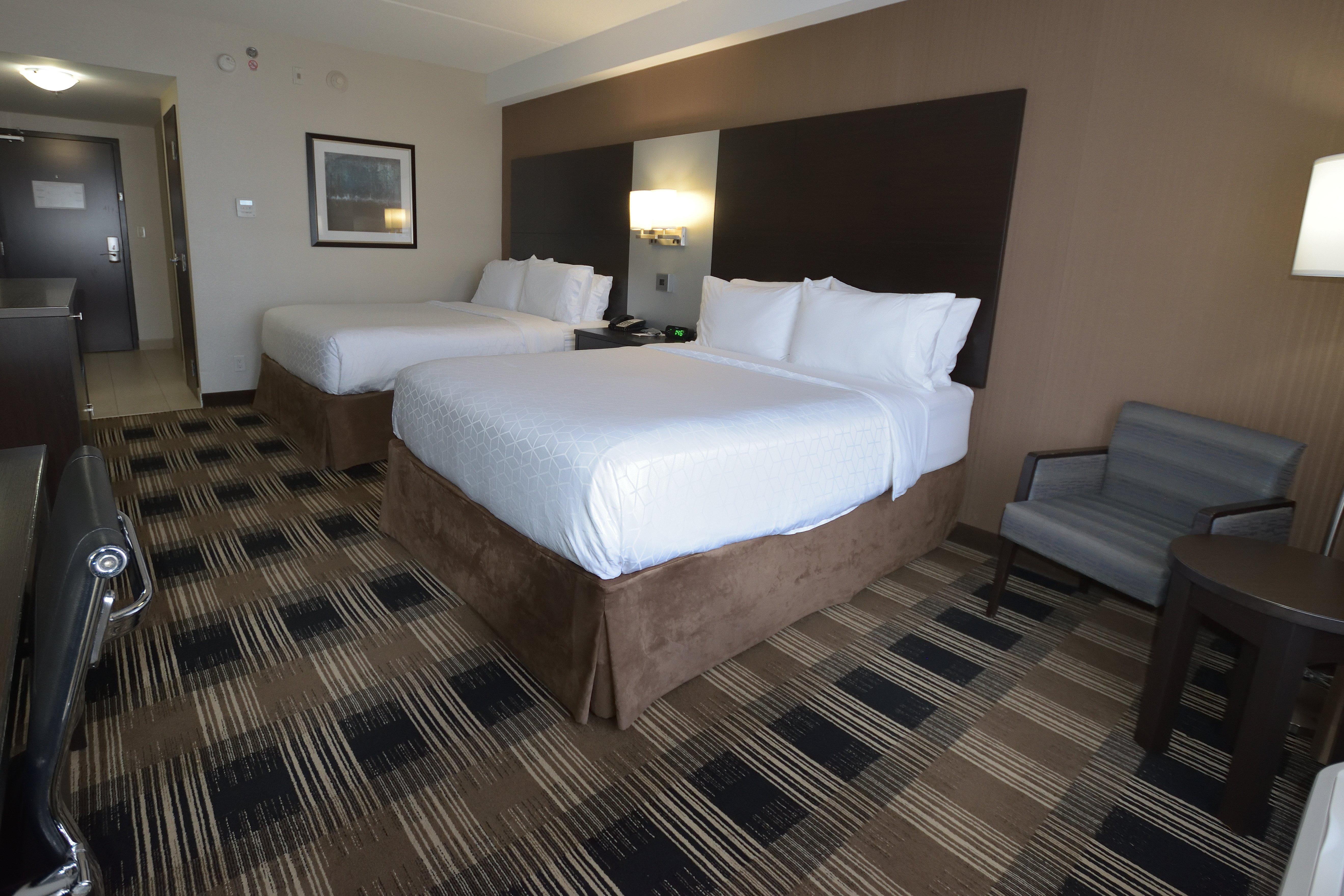 Holiday Inn Express & Suites Ottawa East-Orleans By Ihg Esterno foto