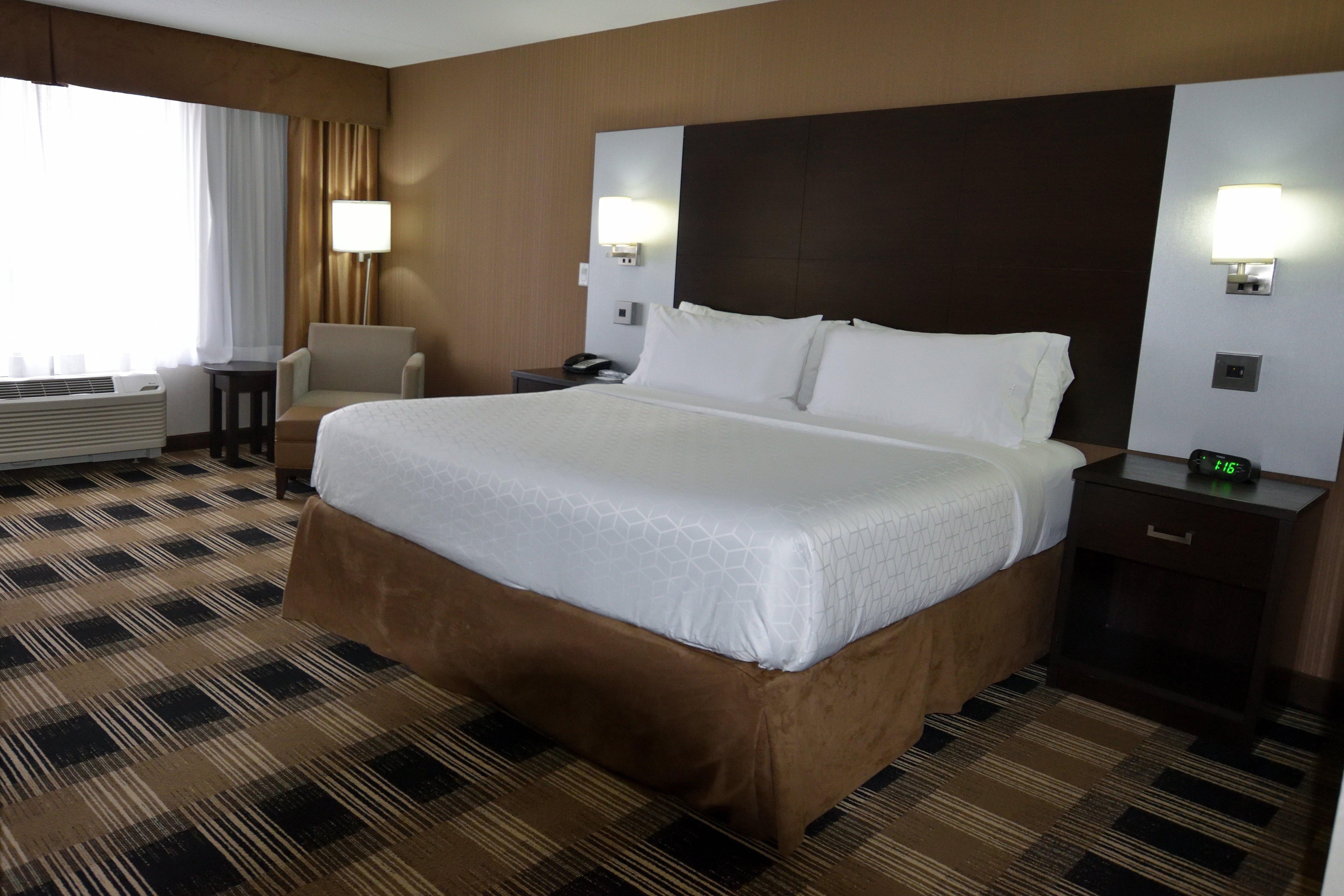 Holiday Inn Express & Suites Ottawa East-Orleans By Ihg Esterno foto