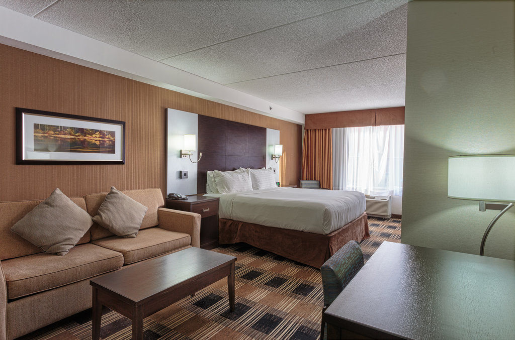 Holiday Inn Express & Suites Ottawa East-Orleans By Ihg Esterno foto