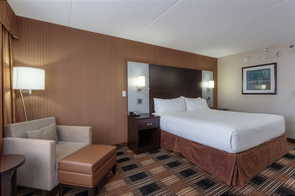 Holiday Inn Express & Suites Ottawa East-Orleans By Ihg Esterno foto